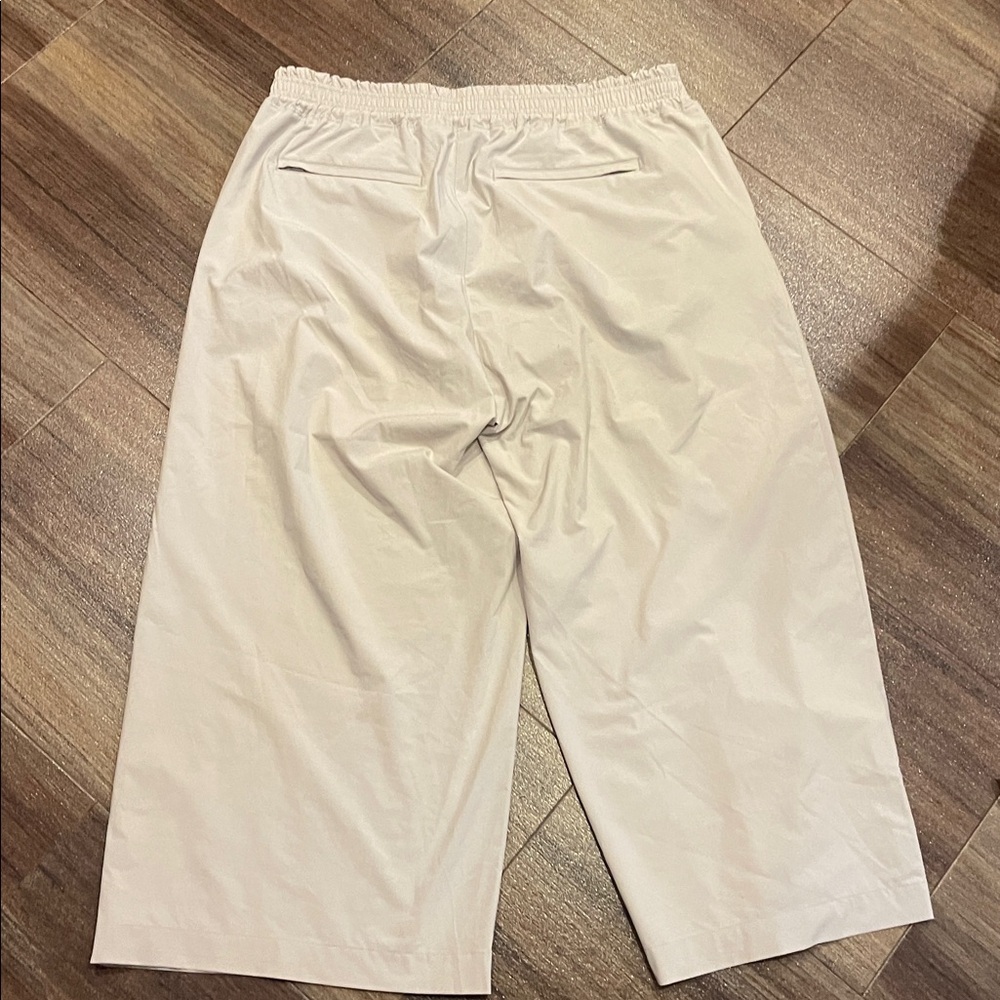 Athleta Light Gray Wide-Leg Crop Pants - Picture 5 of 5